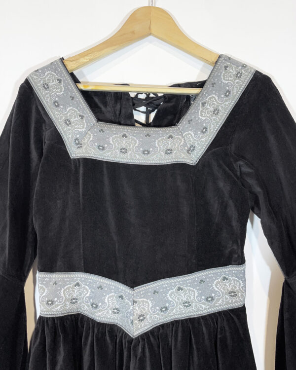leonardo carbone black velvet medieval dress size xs eu34/36