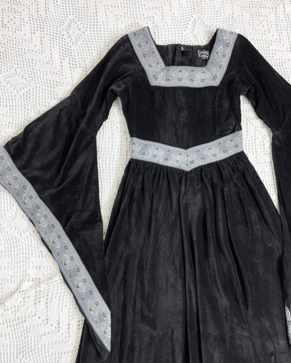 leonardo carbone black velvet medieval dress size xs eu34/36