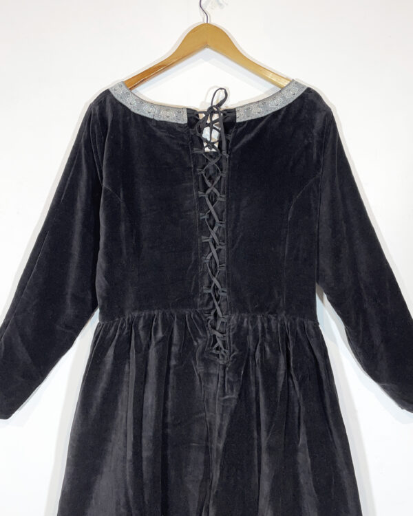 leonardo carbone black velvet medieval dress size l/xl eu40/42
