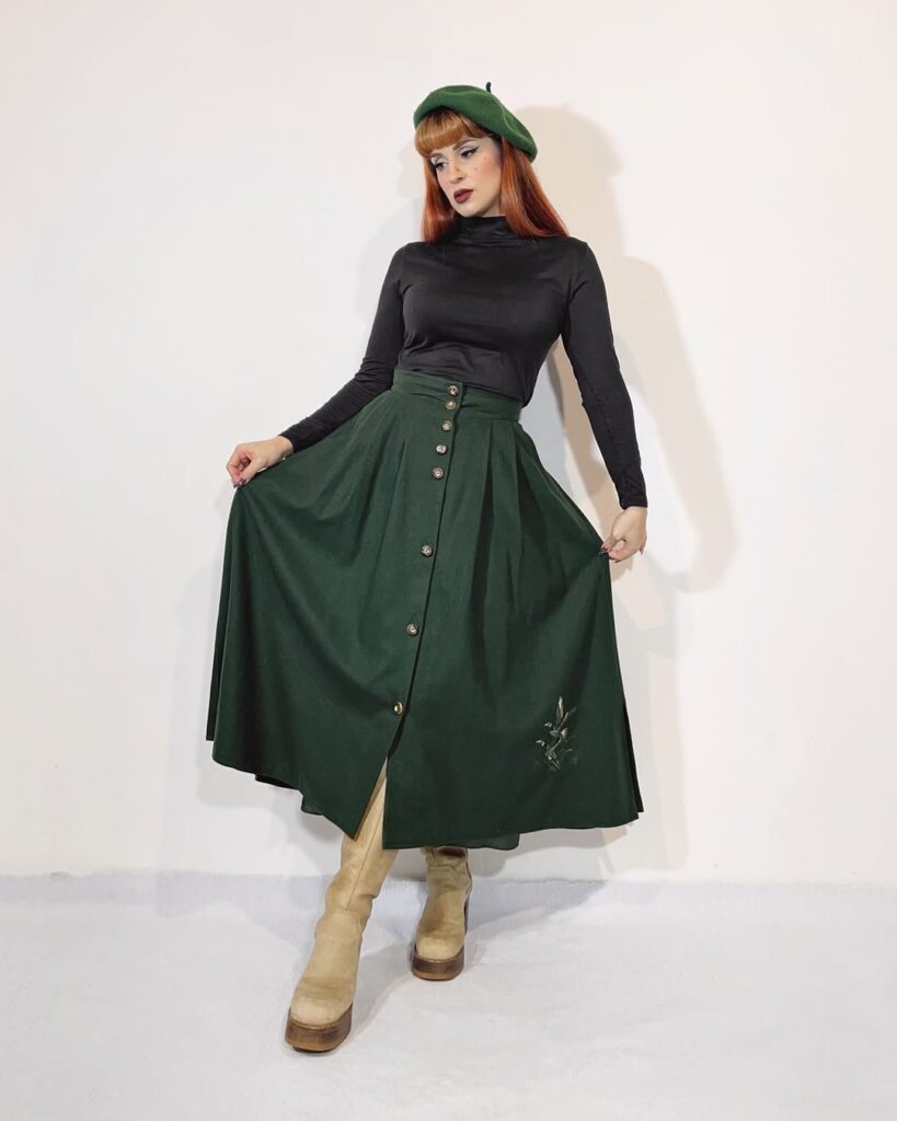 🦆 sold vendida 🦆 vintage embroidered skirt eu40 🦆💚