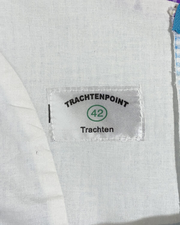 01 (4) 01 (4)