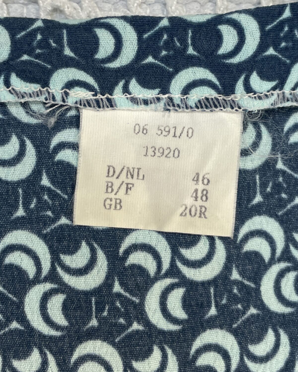 61 (3)